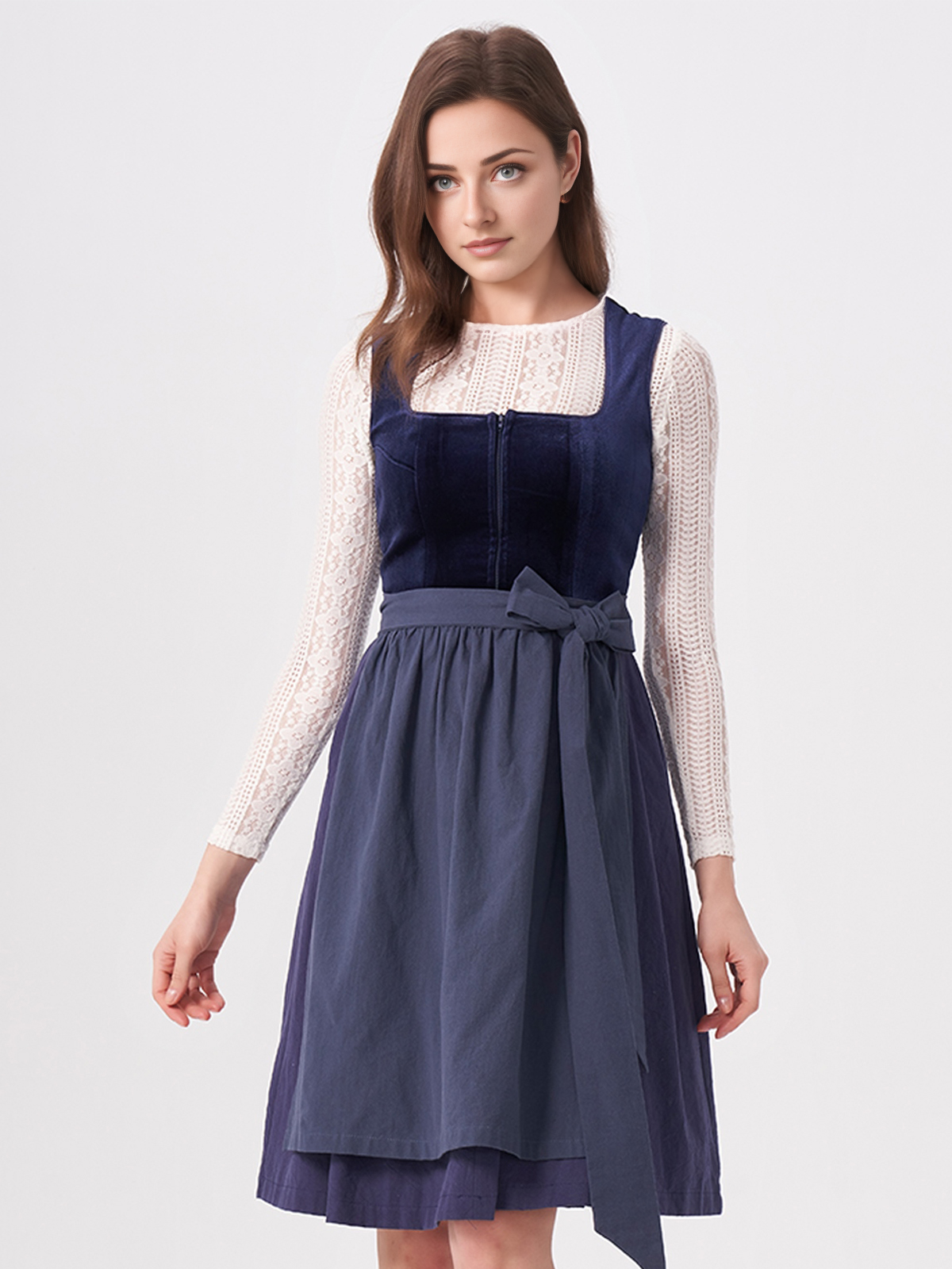 Modernes Dirndl in Blau von Ehreer