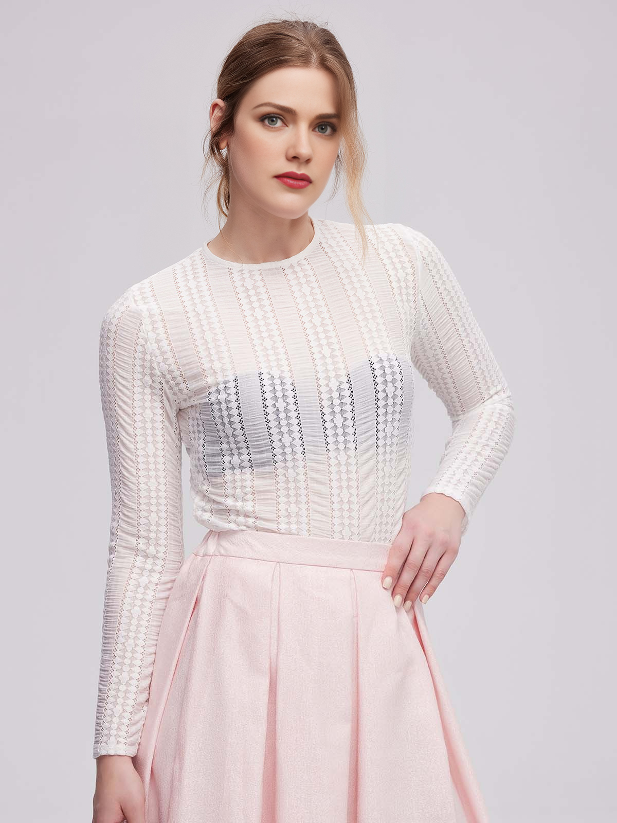 Rose Dirndl mit floralen Details