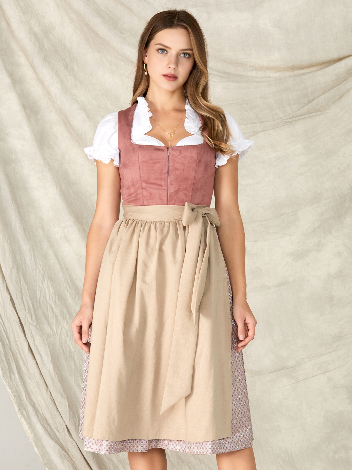 Dirndl Samt Rot in eleganter Ausführung