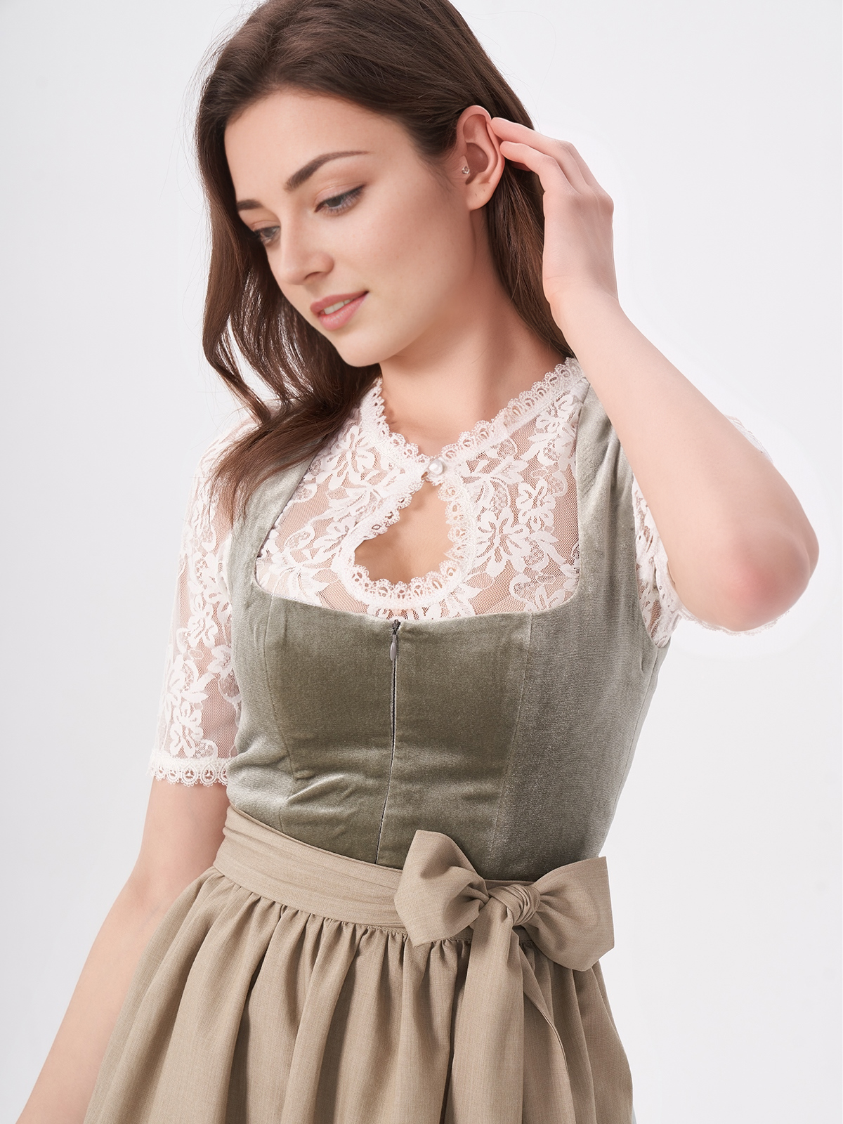 Dirndl in Grün – perfekt für den Frühling