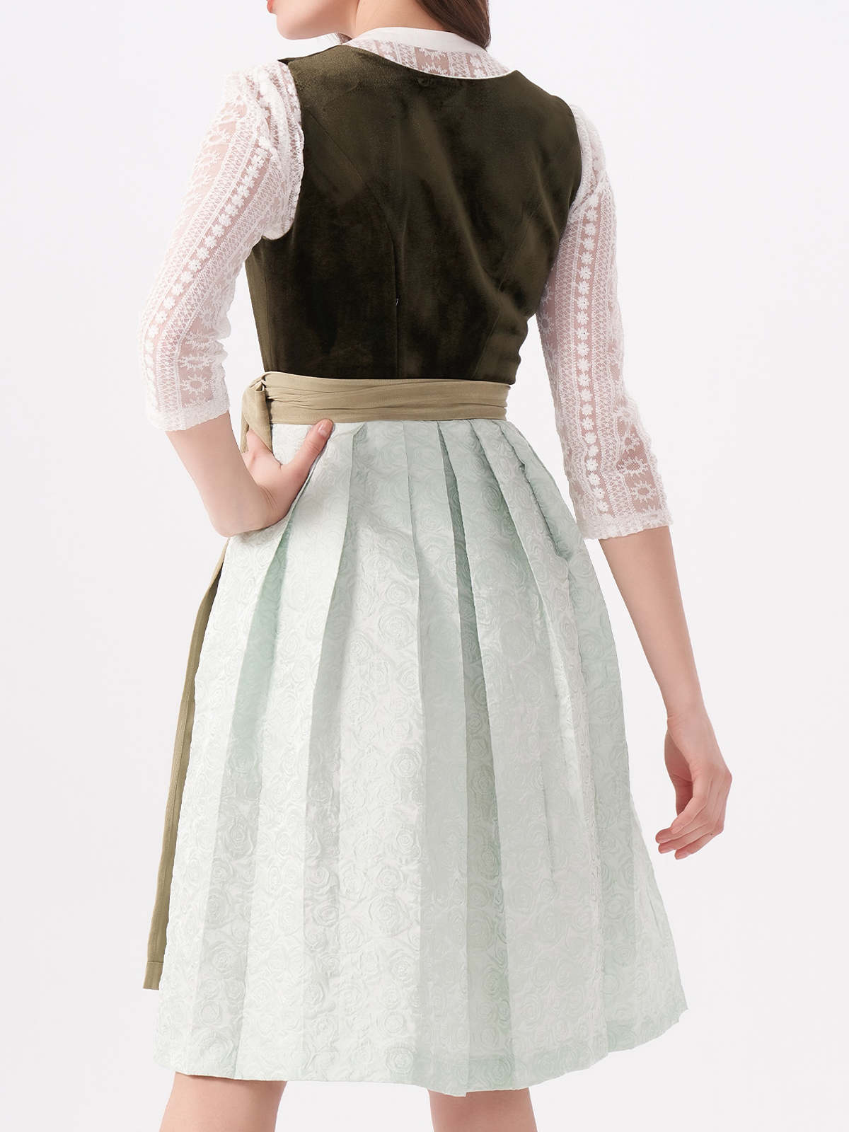 Modernes Dirndl in Grün mit schlankem Schnitt