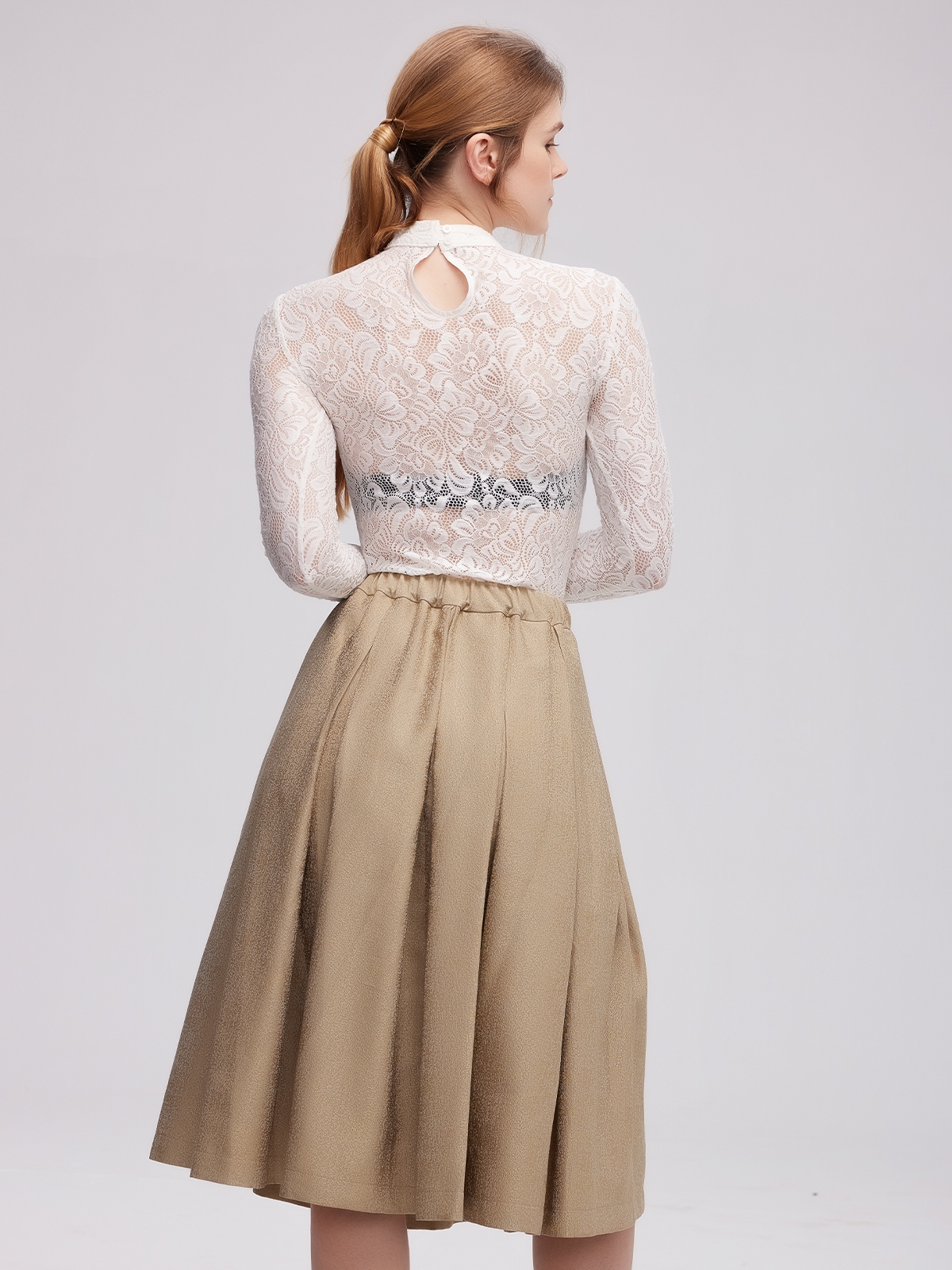 Dirndl Türkis Blau mit weißer Bluse