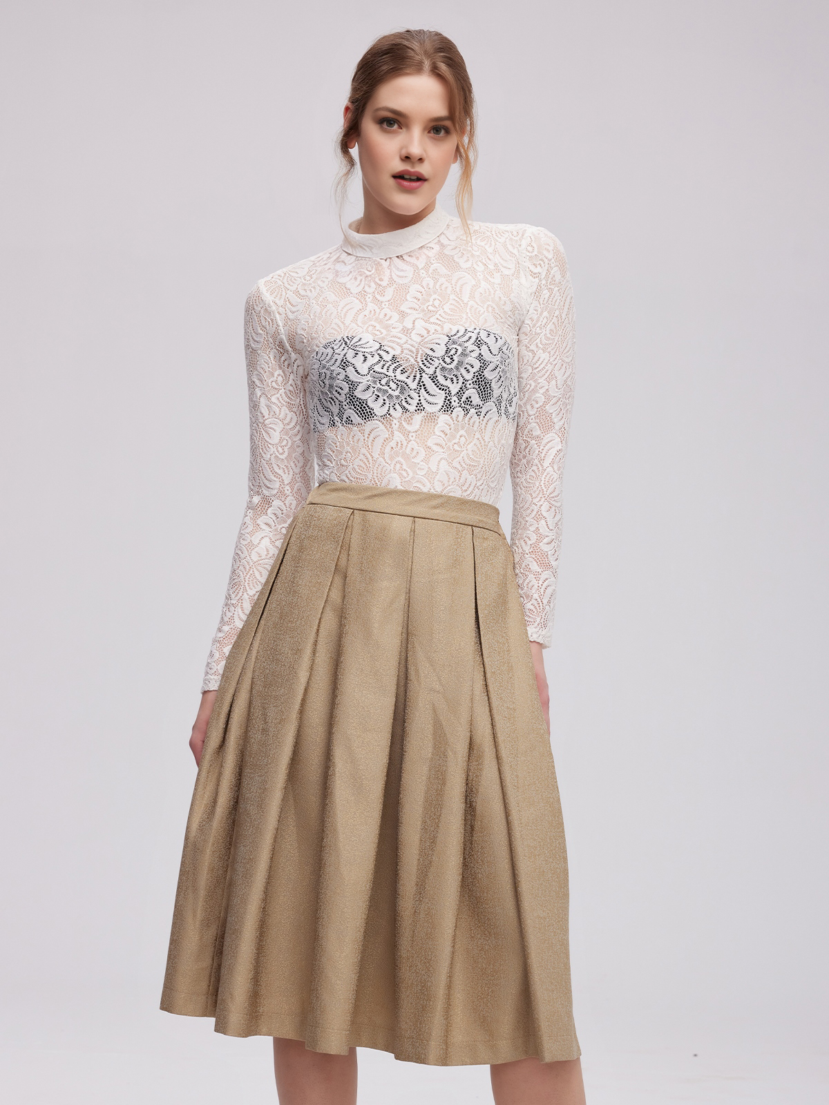 Pinkes Dirndl mit modernem Twist