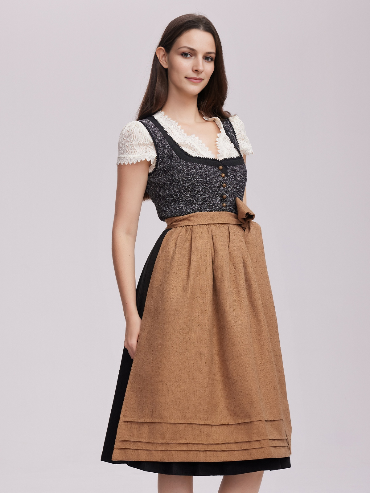 Ein elegantes Dirndl in blau-grau, perfekt für festliche Anlässe