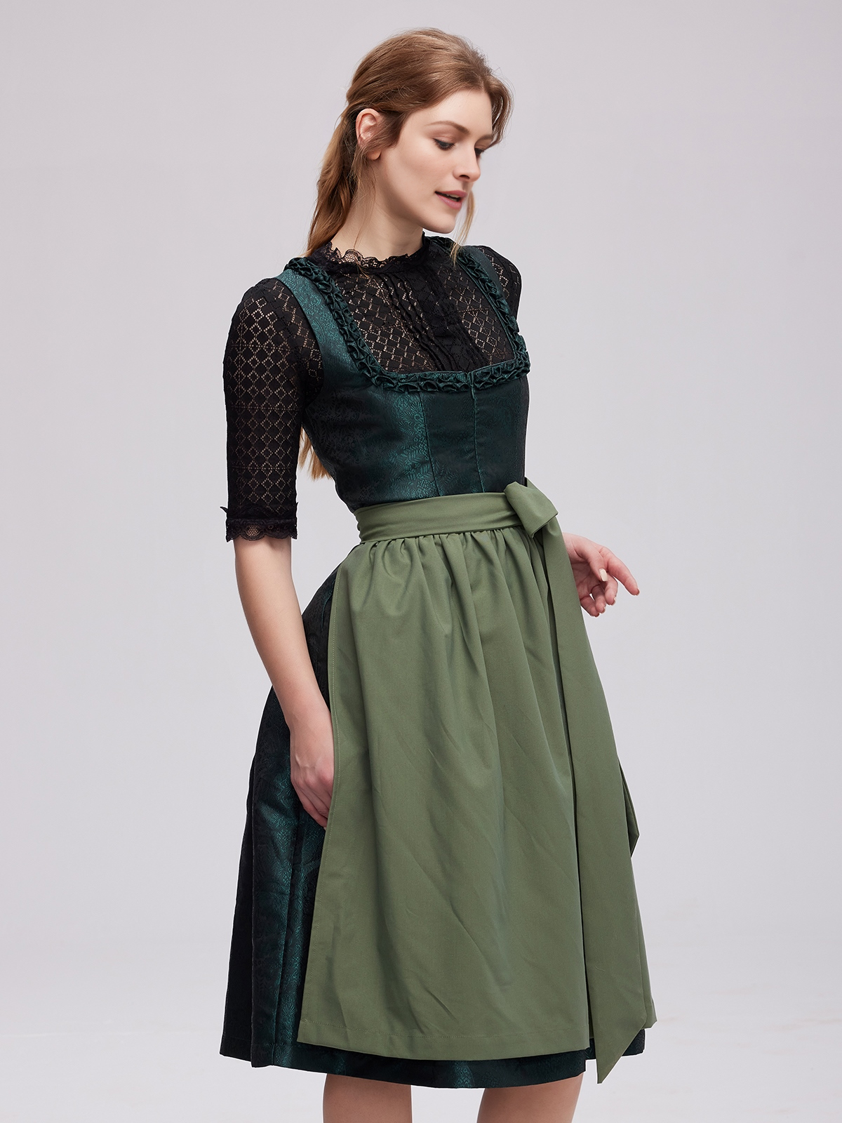 Dirndl in Grün – ein Blickfang auf jedem Fest