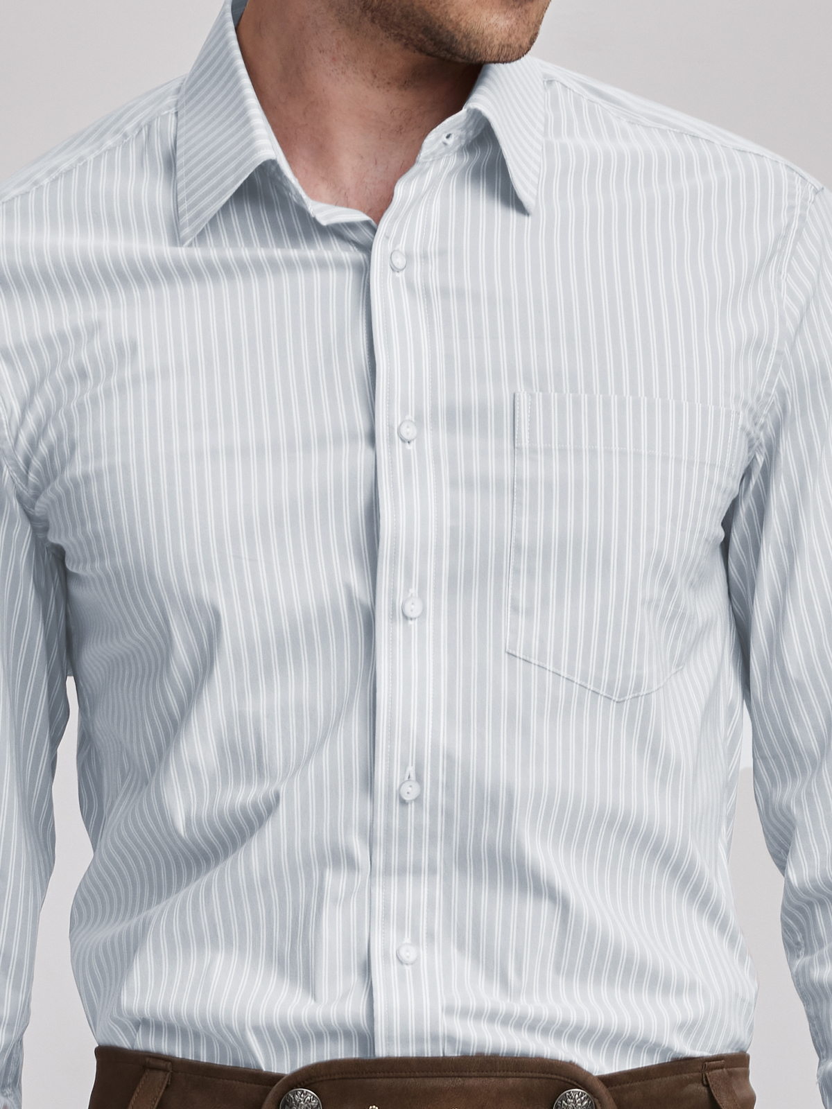 Modernes Dirndl in Grau