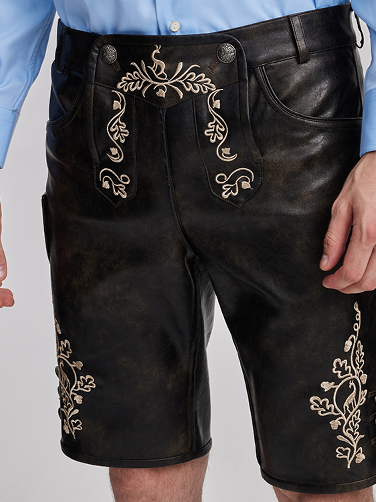 Dirndl mit 70 cm Rocklänge